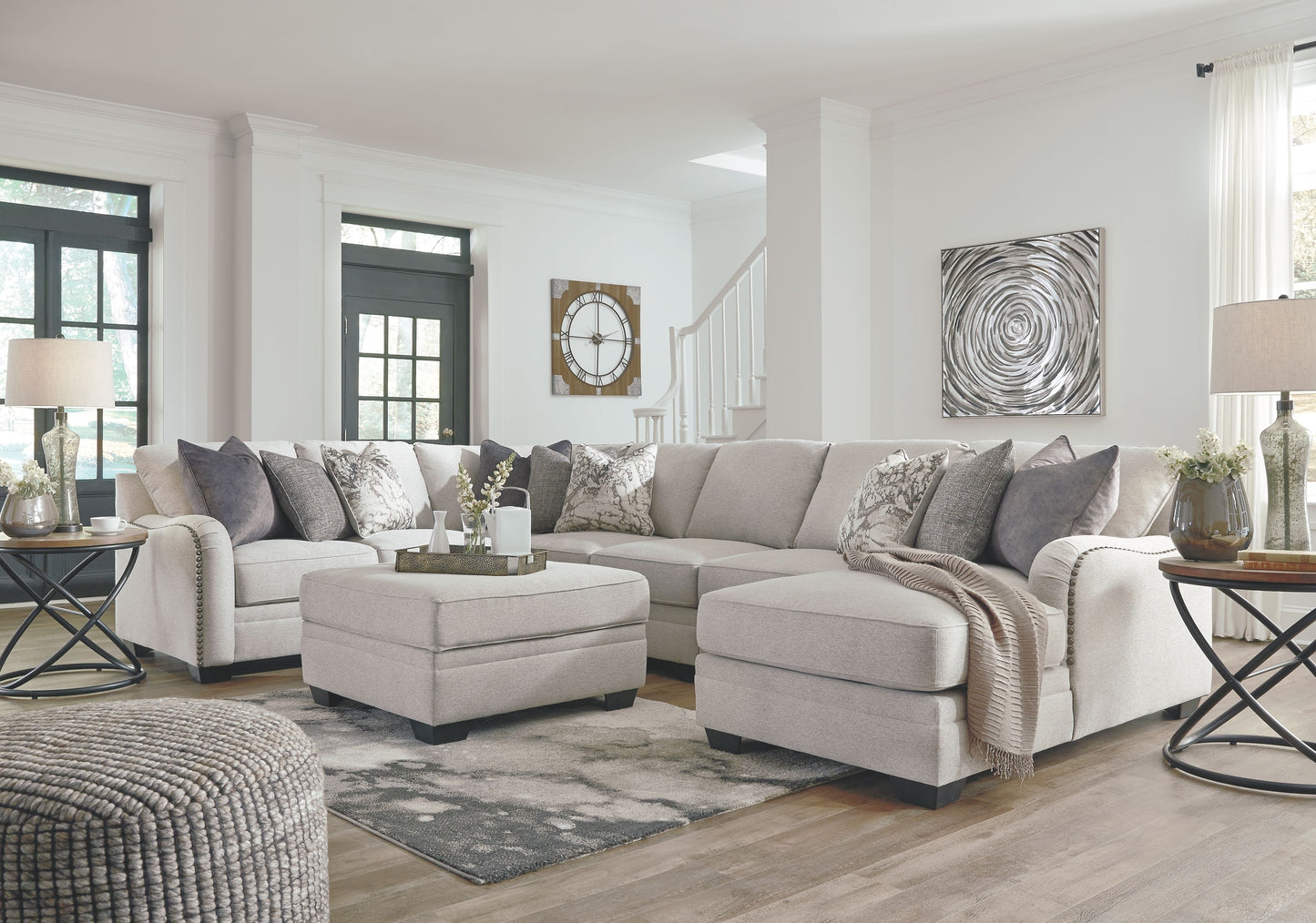 Dellara - Sectional Set