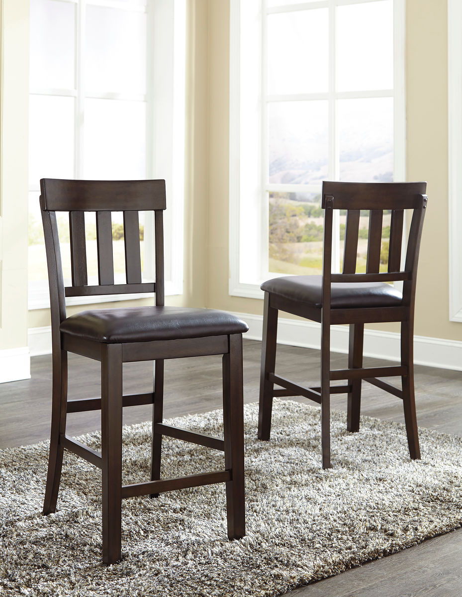 Haddigan - Dining Table With Bar Stools