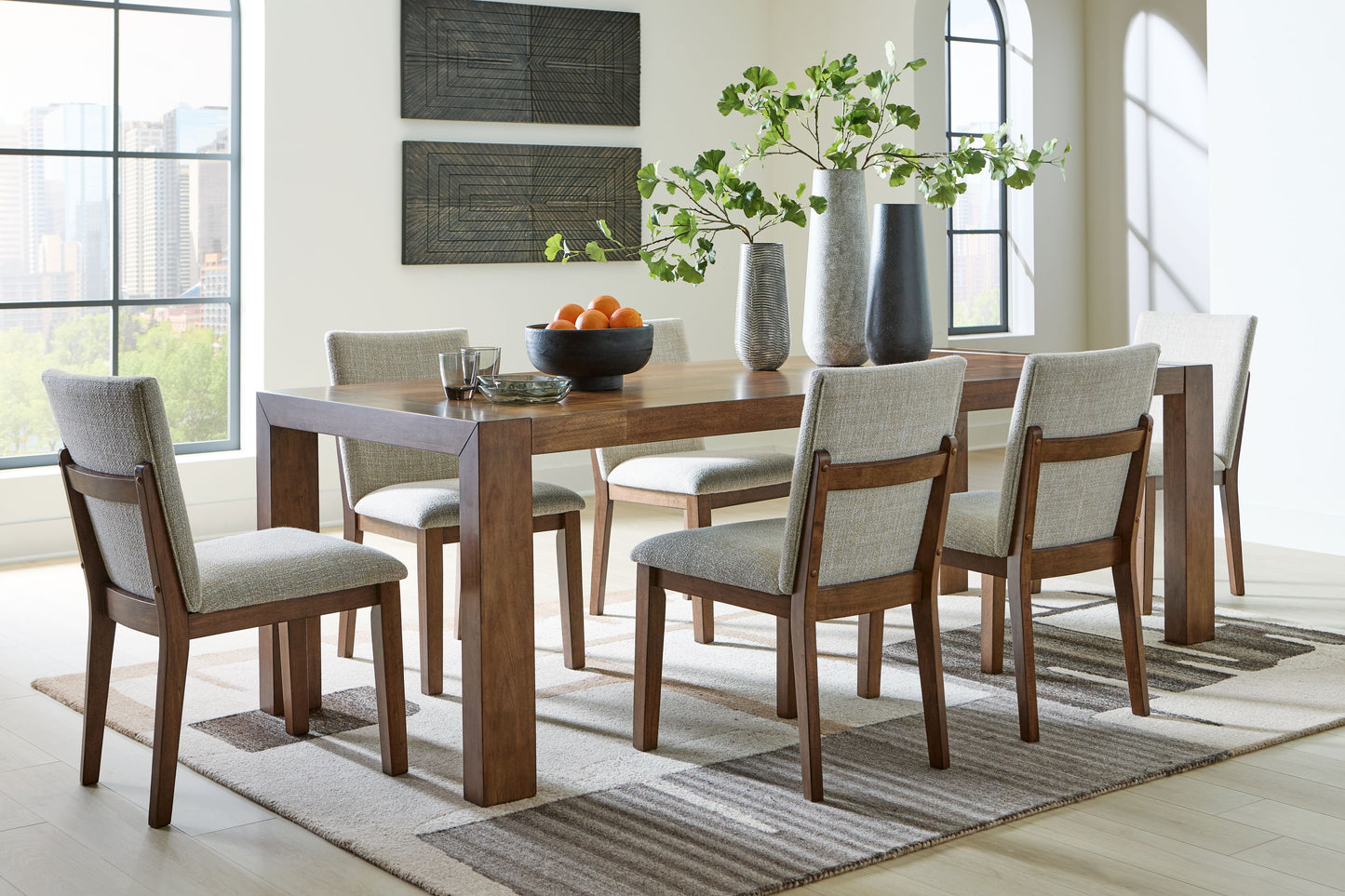 Kraeburn - Dining Room Set