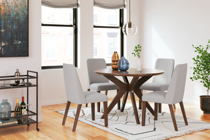 Lyncott - Dining Room Table Set