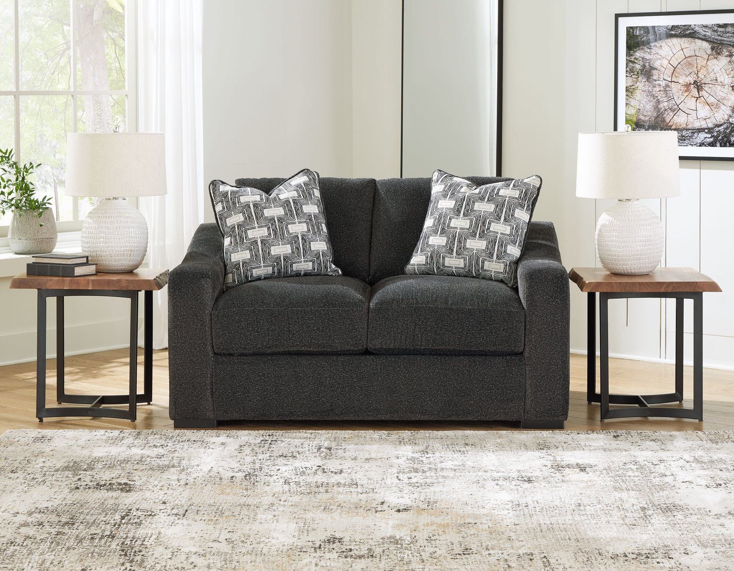 Wryenlynn - Onyx - Loveseat